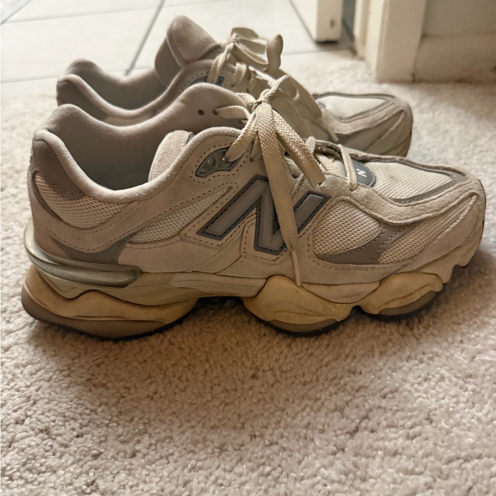 New Balance Cream and Gray Women's Sneakers